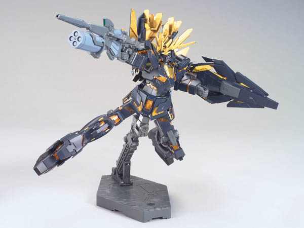 鋼彈UC BANDAI 組裝模型 HGUC 1/144 BANSHEE NORN 報喪女妖命運女神型(破壞模式) 175